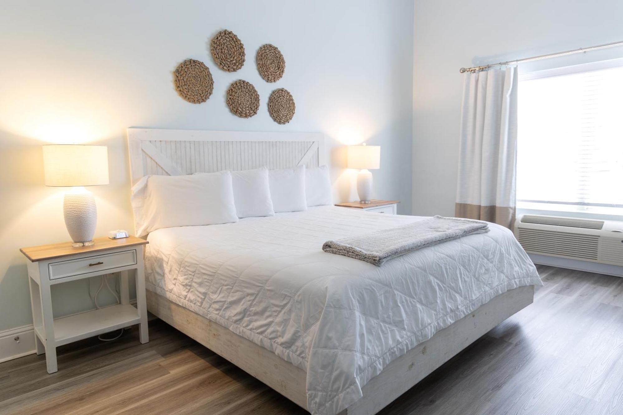 Hotel Whiskey In Pass Christian Ngoại thất bức ảnh