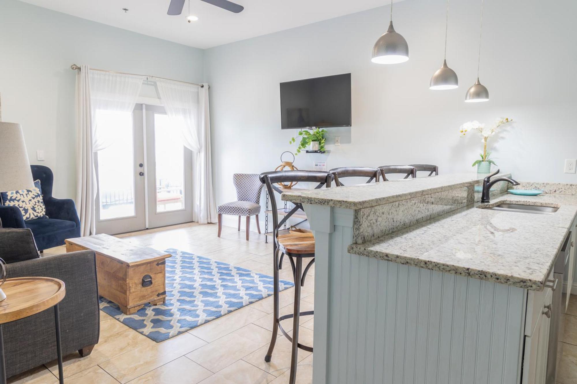 Hotel Whiskey In Pass Christian Ngoại thất bức ảnh