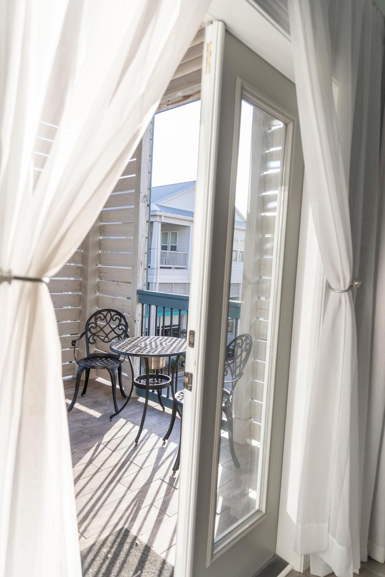 Hotel Whiskey In Pass Christian Ngoại thất bức ảnh